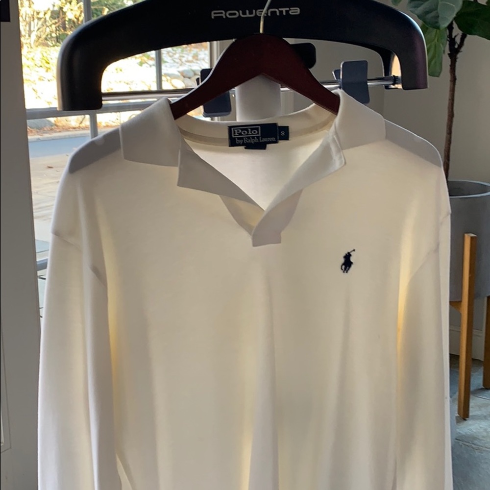 Long sleeve polo. Size small but runs super big.